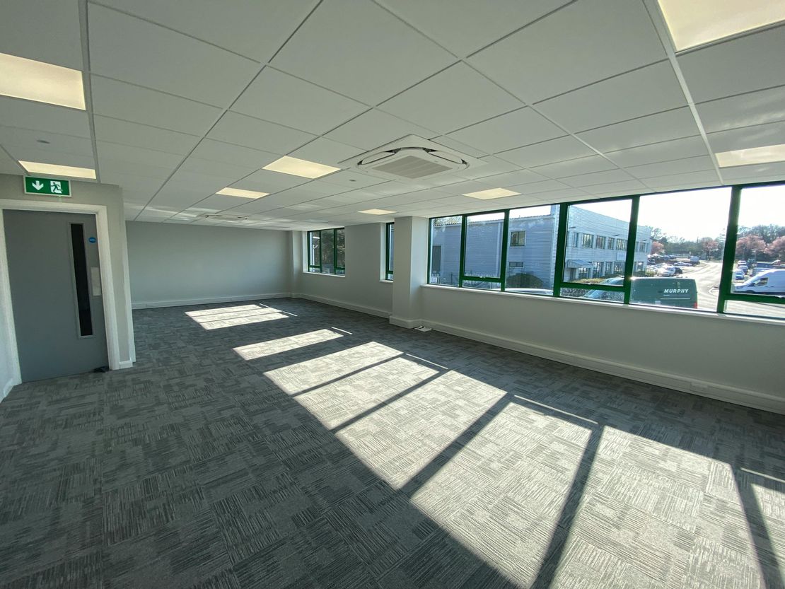 Unit 8 North Orbital Commercial Park, Napsbury Lane, St. Albans, AL1 1XB