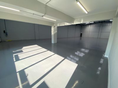 Property Image for Unit 8 North Orbital Commercial Park, Napsbury Lane, St. Albans, AL1 1XB