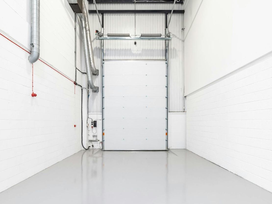 Unit 4 Nimbus Park, Porz Avenue, Dunstable, LU5 5WZ