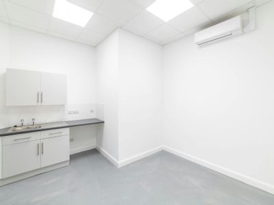 Property Image for Unit 4 Nimbus Park, Porz Avenue, Dunstable, LU5 5WZ