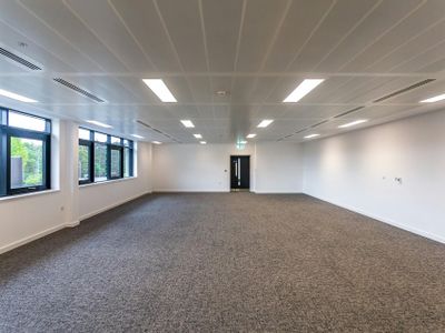 Property Image for Vision44, Woodside Industrial Estate, 1/1A Humphrys Road, Dunstable, LU5 4TP