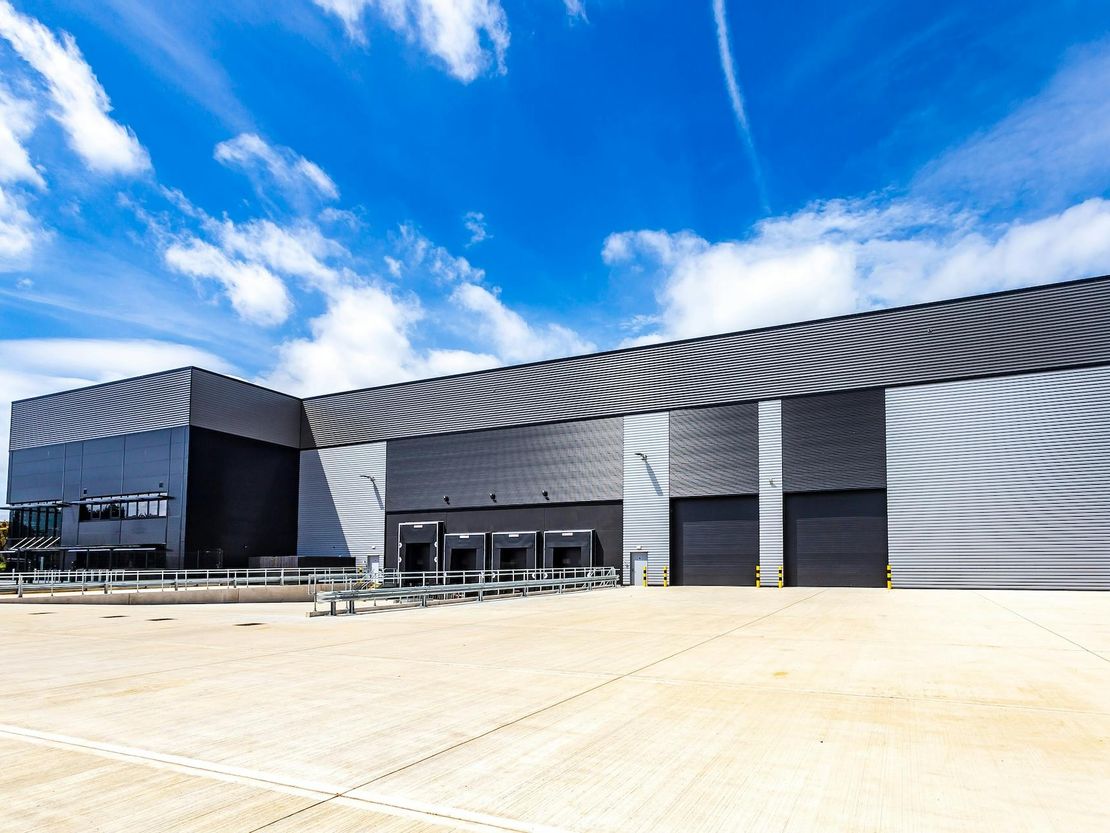 Vision44, Woodside Industrial Estate, 1/1A Humphrys Road, Dunstable, LU5 4TP