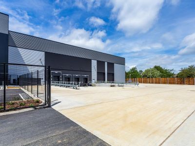 Property Image for Vision44, Woodside Industrial Estate, 1/1A Humphrys Road, Dunstable, LU5 4TP