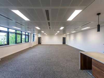 Property Image for Vision44, Woodside Industrial Estate, 1/1A Humphrys Road, Dunstable, LU5 4TP