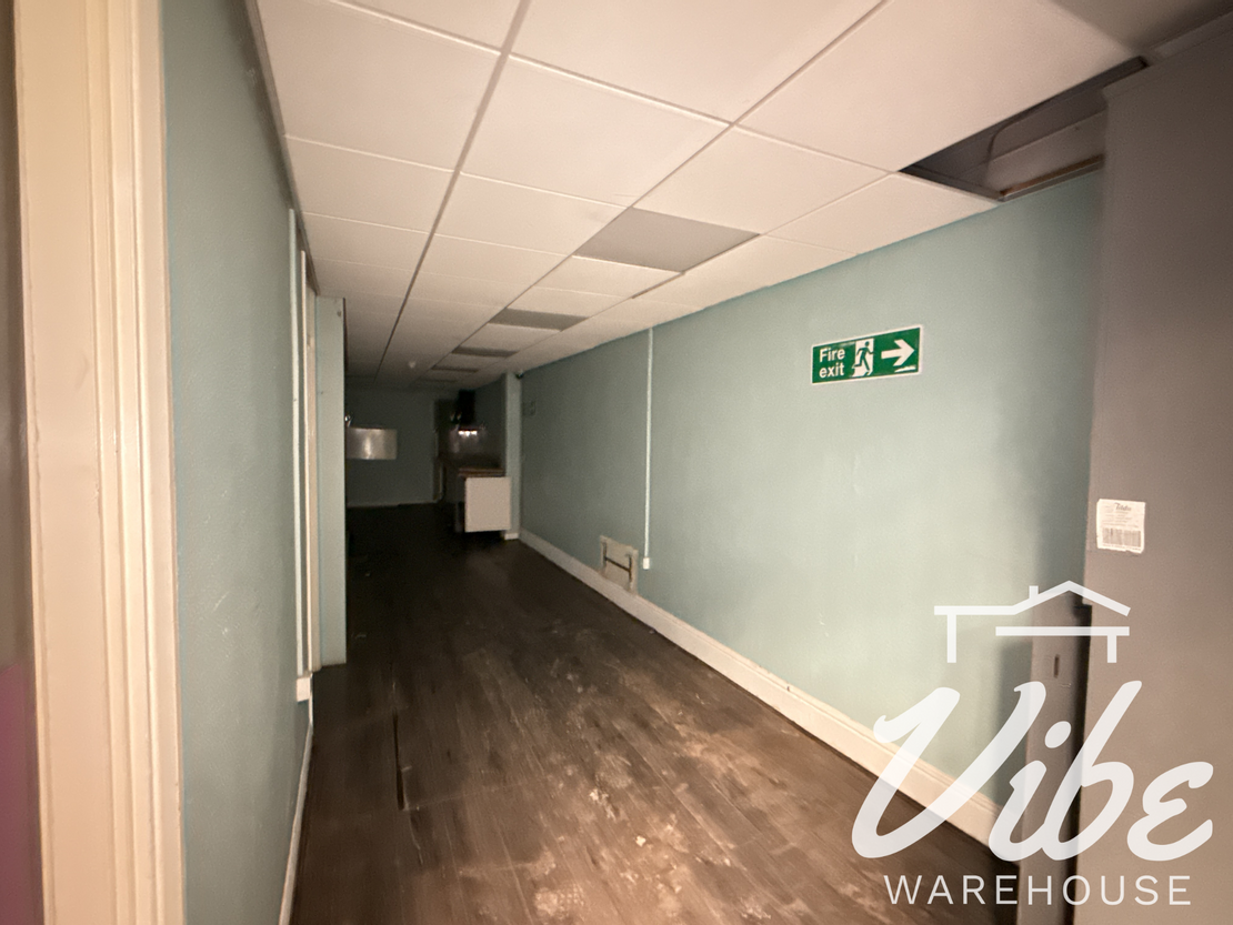 94 Rushey Grn, London SE6 4HW