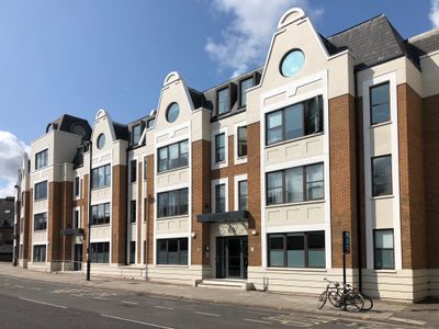 Property Image for 58-60 St Aldates, Oxford, Oxfordshire, OX1 1ST