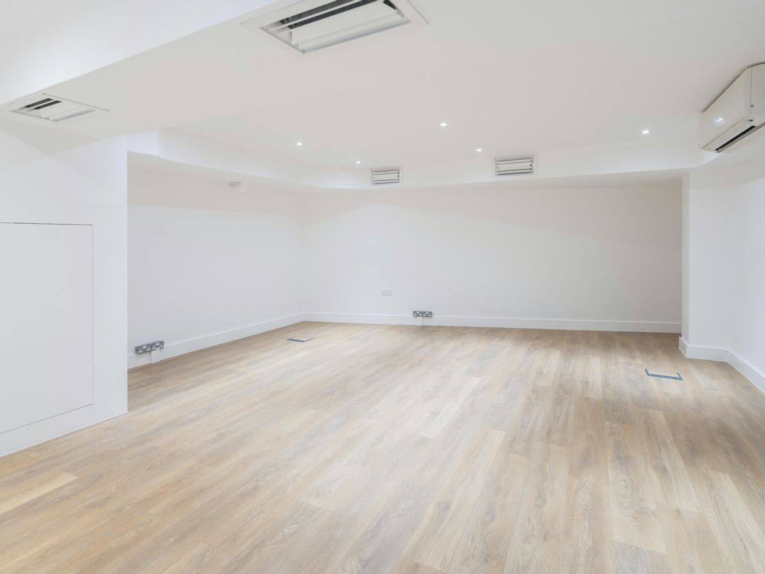 12 Old Street, Clerkenwell, EC1V 9BE