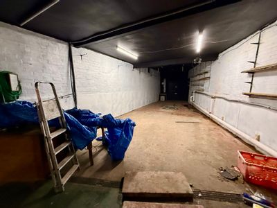 Property Image for 46 Central Avenue, Nuneaton, Warwickshire, CV11 5BB