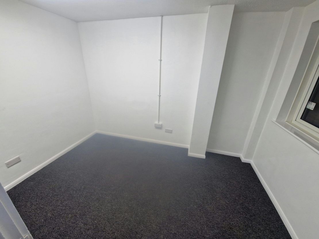 Unit 14 & 15 Limberline Spur, Hilsea Industrial Estate, Portsmouth, PO3 5HJ