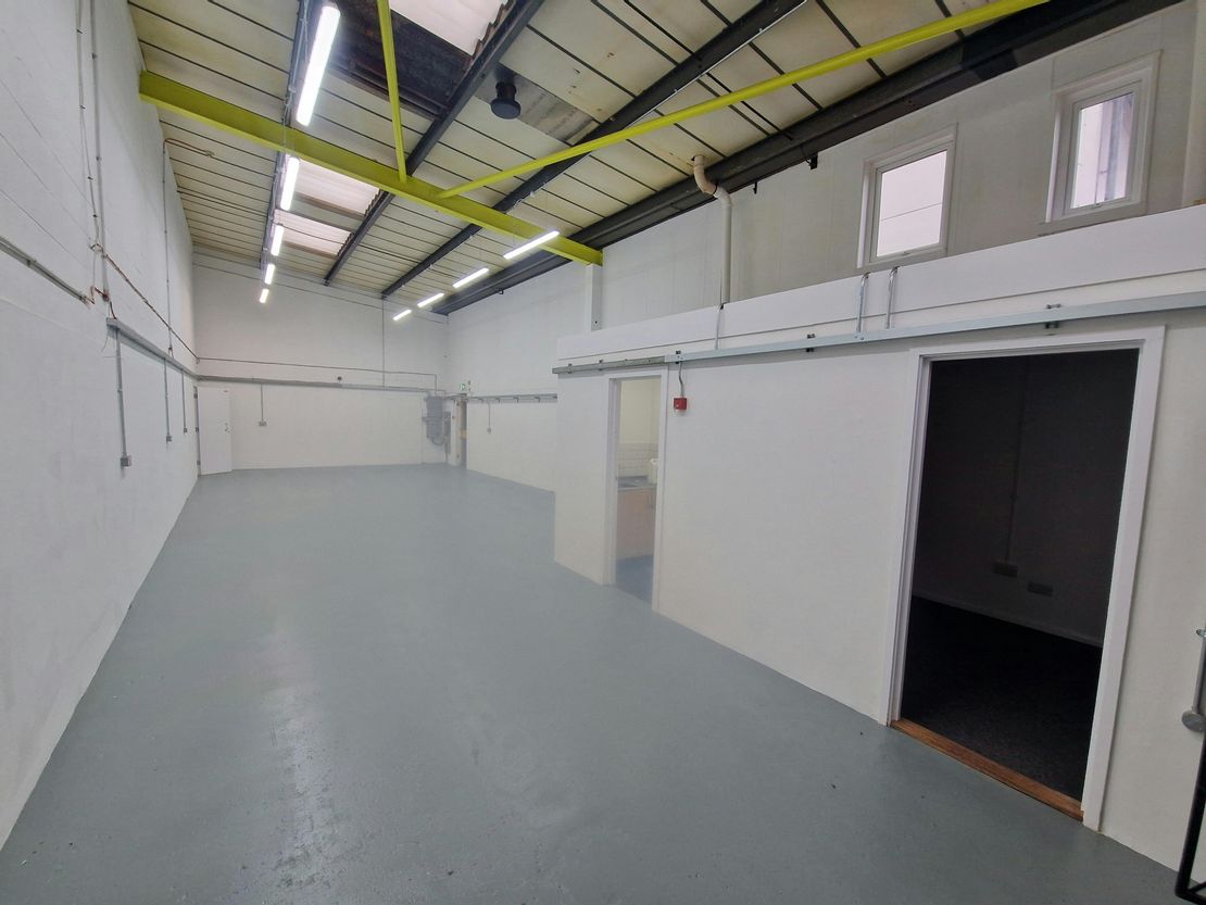 Unit 14 & 15 Limberline Spur, Hilsea Industrial Estate, Portsmouth, PO3 5HJ