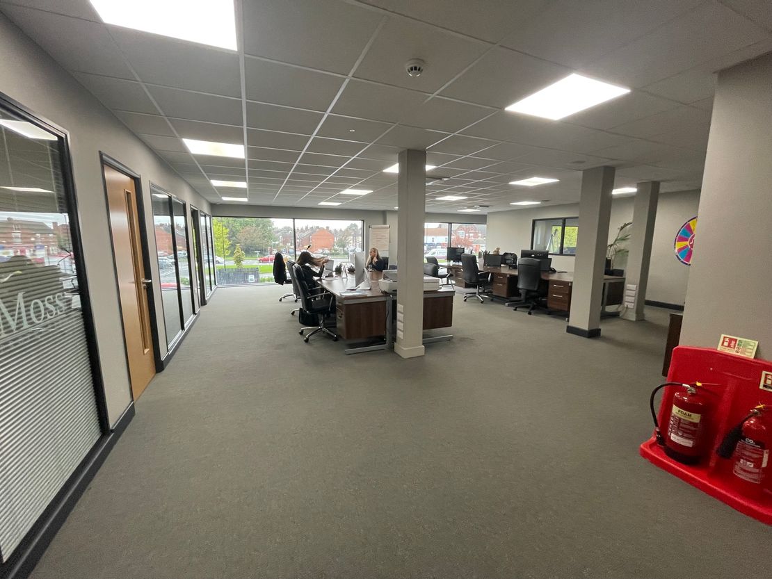 First Floor Offices, White Rose Retail Centre, White Rose Way, Doncaster, South Yorkshire, DN4 5FT