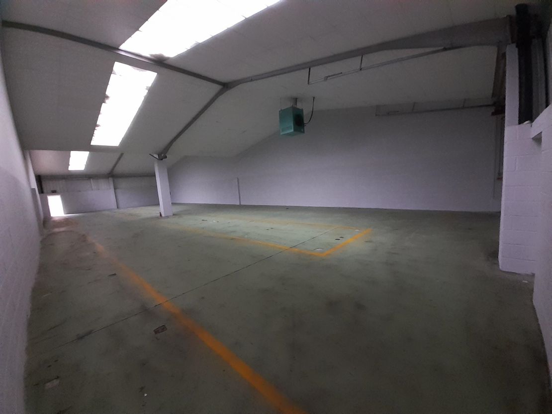 Unit B3, Queensbridge Industrial Estate, London Road, West Thurrock, Essex, RM20 3LH