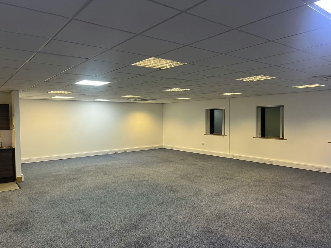 Unit 4 Clock Court, Campbell Way, Dinnington, S25 3QD