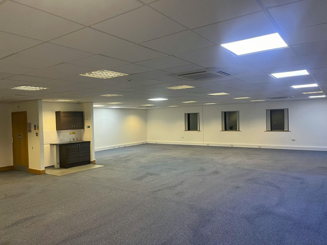 Unit 4 Clock Court, Campbell Way, Dinnington, S25 3QD