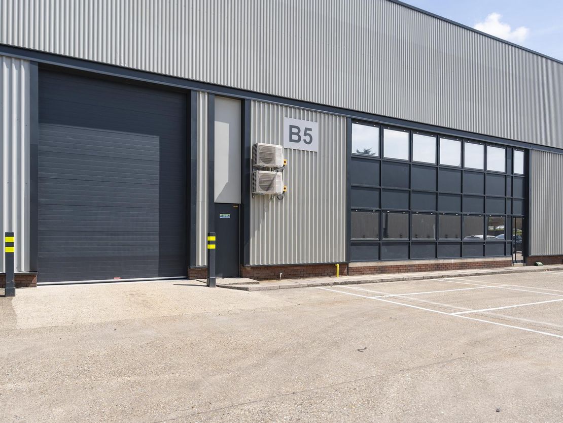 Unit B5, Worton Grange Industrial Estate, Reading, RG2 0TG