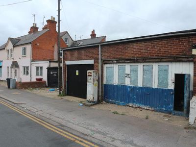 Property Image for 119 Wokingham Road & 1 Pitcroft Road, Reading, RG6 1LH