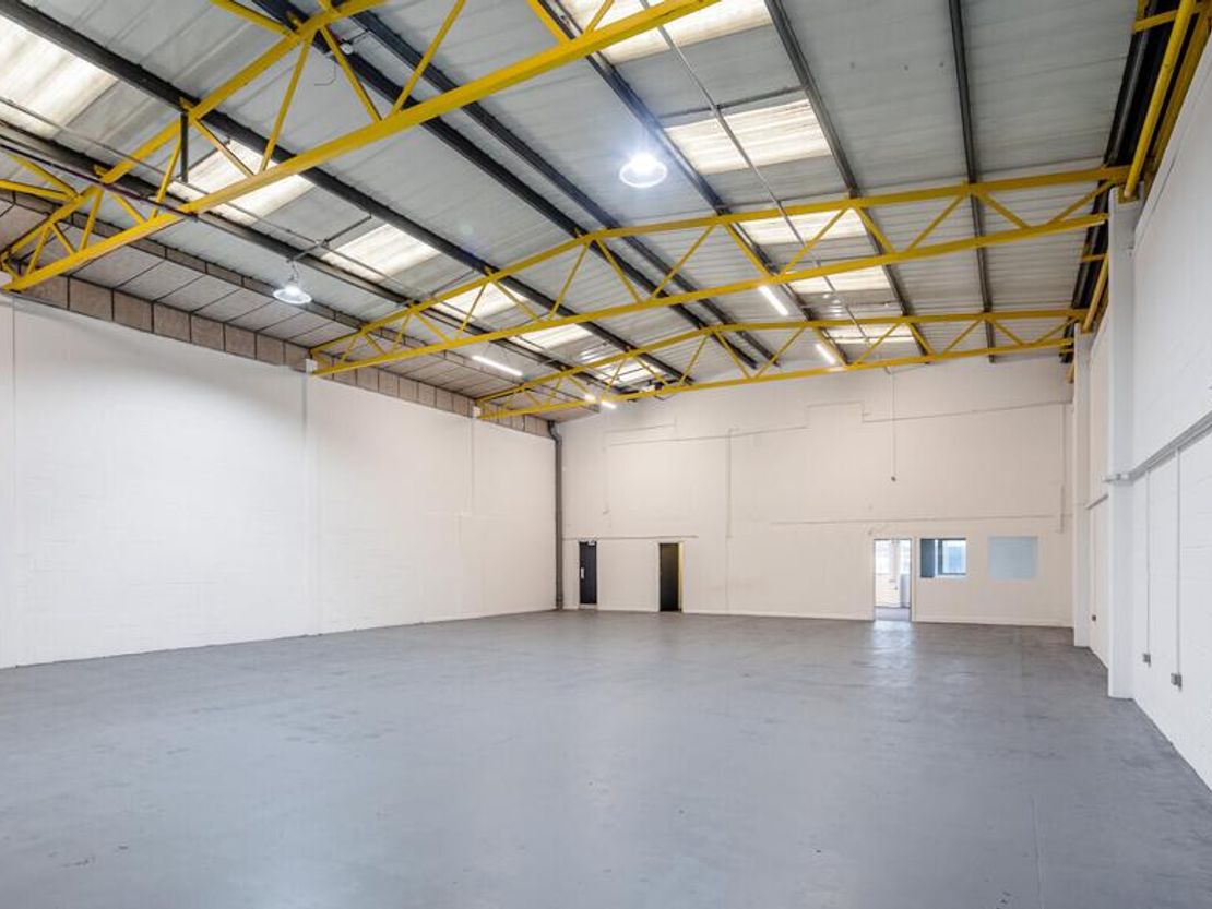 Unit 2 Kingston Business Centre, Fullers Way South, Chessington KT9 1DQ