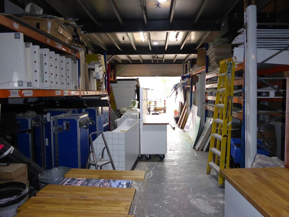 https://lewisco.co.uk/property/64-weir-road-wimbledon-sw19-8ug