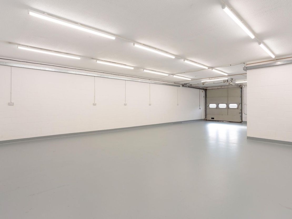 Unit 10 Saxon Business Centre, Windsor Avenue, Wimbledon SW19 2RR