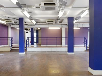 Property Image for 583 Fulham Road, Fulham SW6 5UQ