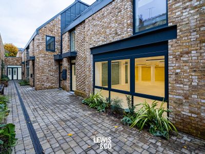 Property Image for Oak Mews, Kingston KT2 6FL