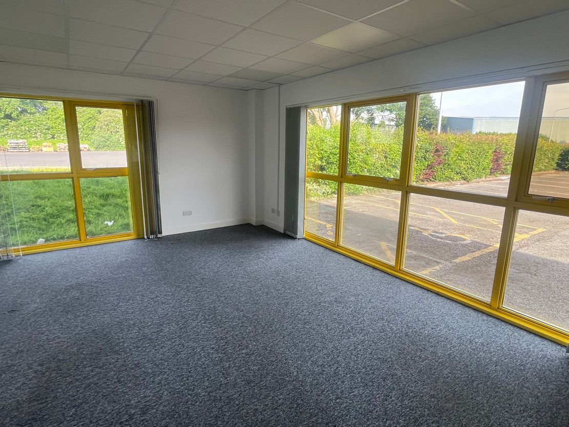 Unit 28, Bergen Way, Sutton Fields Industrial Estate, Hull, East Yorkshire, HU7 0YQ