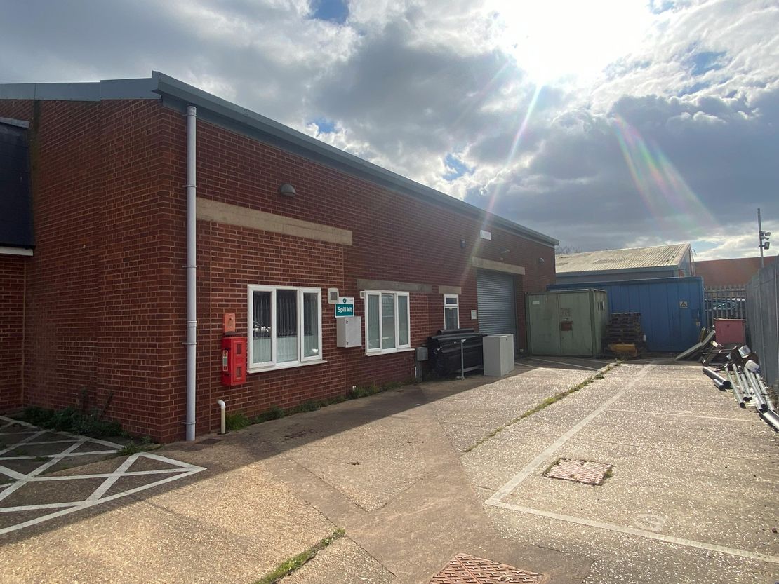 27 Marsh Green Road East, Marsh Barton Trading Estate, Exeter, EX2 8PQ