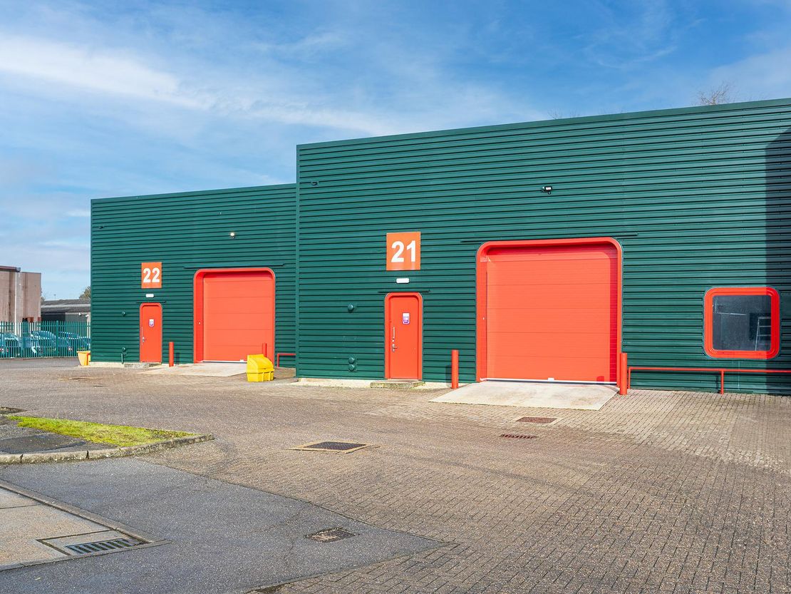 Unit 21 Riverpark Industrial Estate, Ampere Road, Newbury, RG14 2DQ