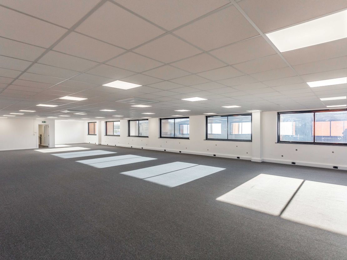 Unit D Kennetside Industrial Estate, Bone Lane, Newbury, RG14 5PX