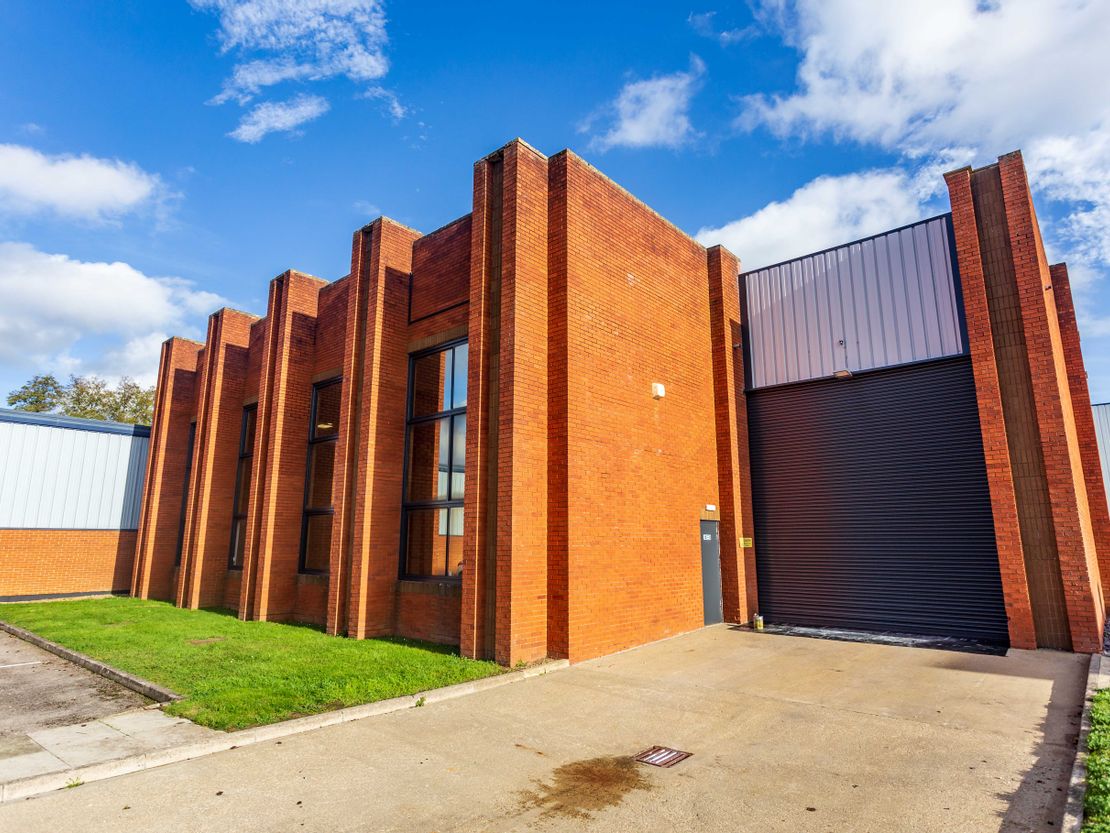 Unit D Kennetside Industrial Estate, Bone Lane, Newbury, RG14 5PX