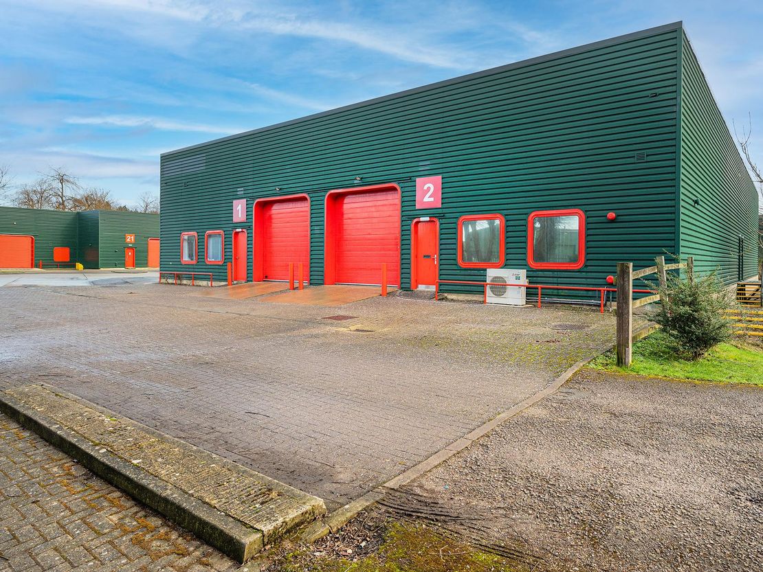 Riverpark Industrial Estate, Ampere Road, Newbury, RG14 2DQ