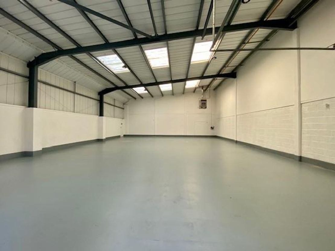 Unit 12 Riverpark Industrial Estate, Ampere Road, Newbury, RG14 2DQ