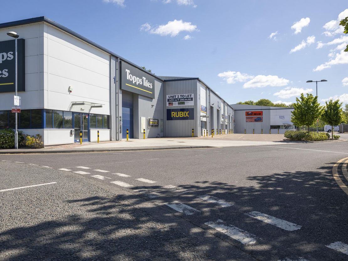 Units 4 & 5 Reading Trade Centre, 23 Rose Kiln Lane, Reading, RG2 0JZ