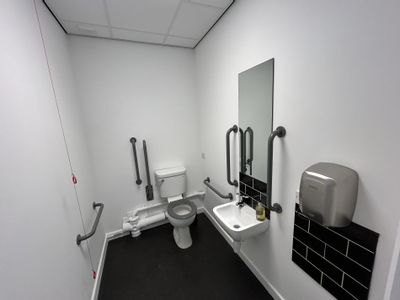 Property Image for Units 4 & 5 Reading Trade Centre, 23 Rose Kiln Lane, Reading, RG2 0JZ