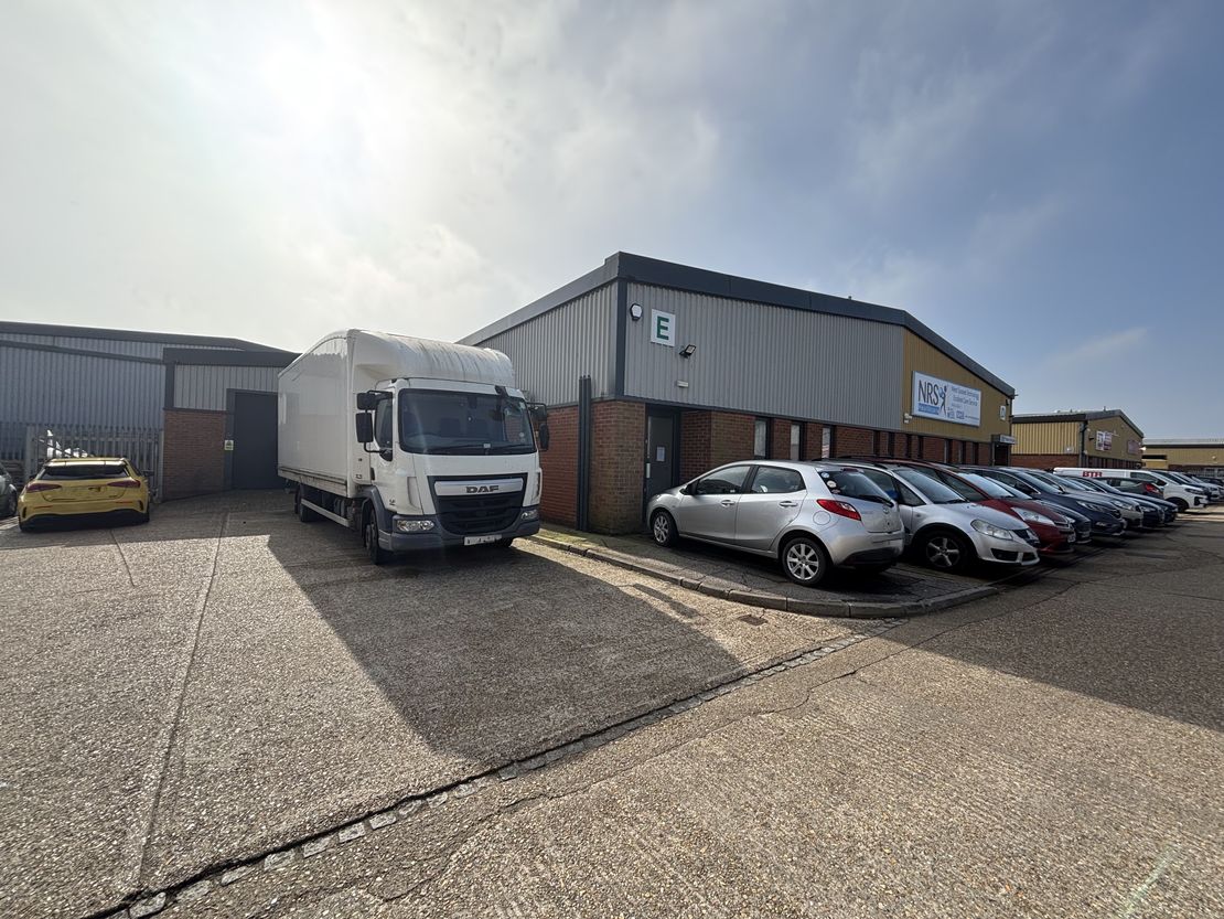 Unit E Northbrook Trading Estate, Northbrook Road, Worthing, West Sussex, BN14 8PN