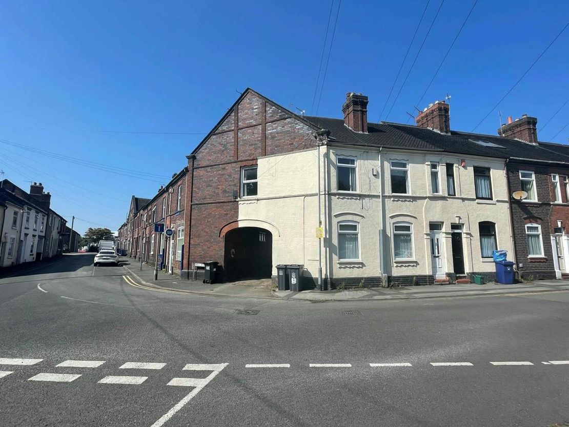25-27 Well Street & 82 Garden Street, Newcastle, ST5 1BP