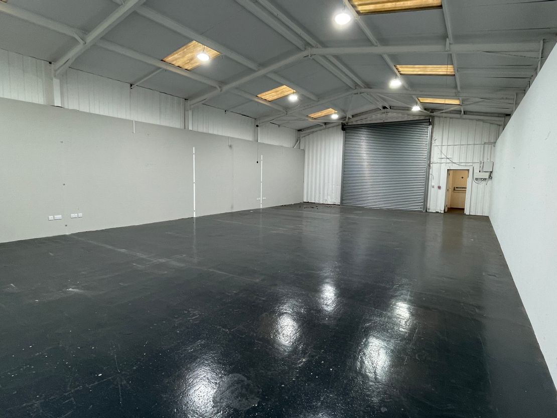 Unit 3 Carterton Industrial Estate, Carterton, Oxfordshire, OX18 3EZ