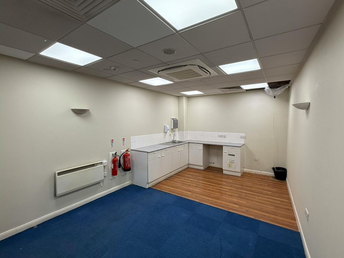 3 High Street, Walton on Thames, KT12 1EA