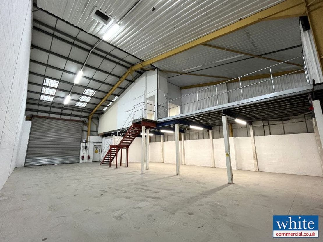 10b and 10c Granville Way, Bicester, OX26 4JT