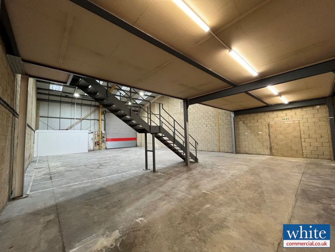 10b and 10c Granville Way, Bicester, OX26 4JT
