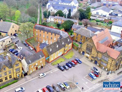 Property Image for 21 Horse Fair, Banbury, OX16 0AH