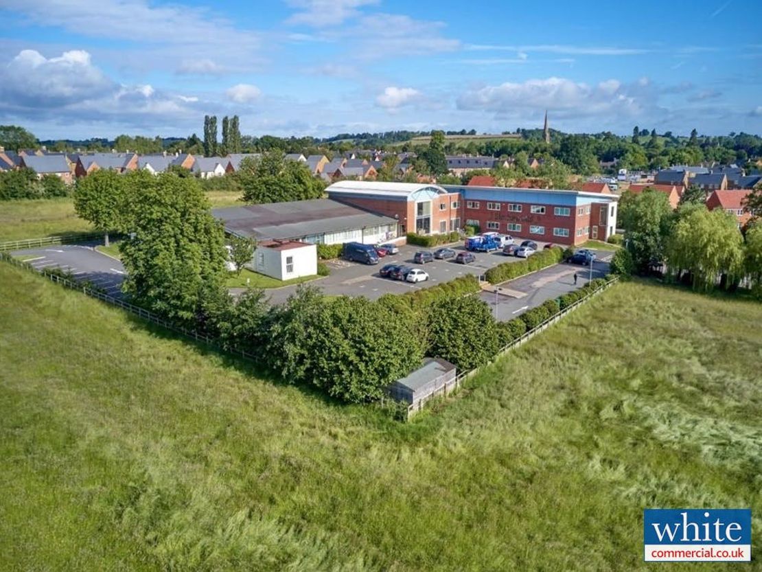 Bloxham Mill, Bloxham Business Centre, Banbury, OX15 4FF