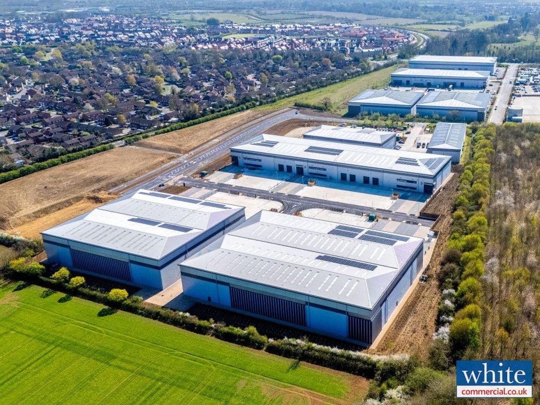 Unit 4 Cabot Bicester, Middleton Stoney Road, Bicester, OX26 1RT