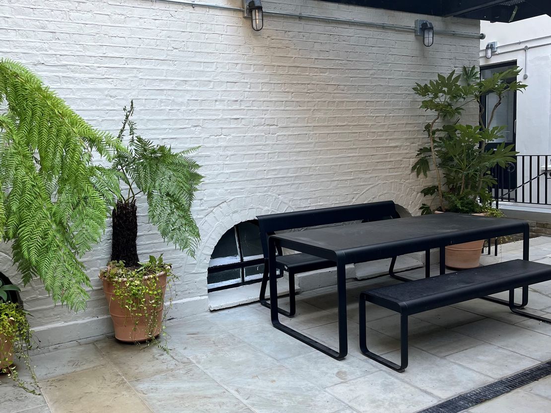520 Wandsworth Rd, London SW8 3JX