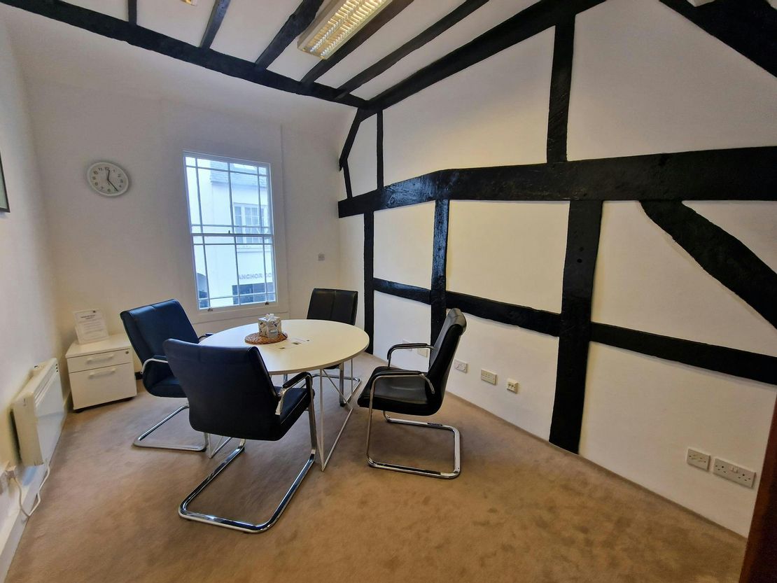 First Floor, 26 London Street, Basingstoke, RG21 7PG