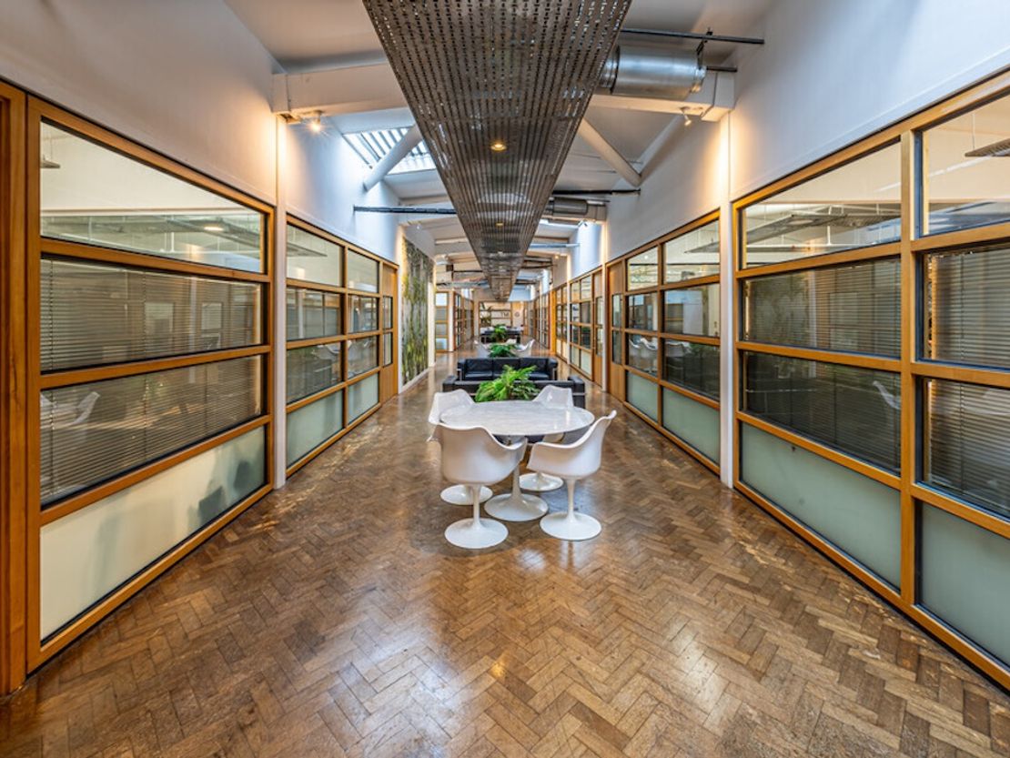 91 Peterborough Rd, London SW6 3BU