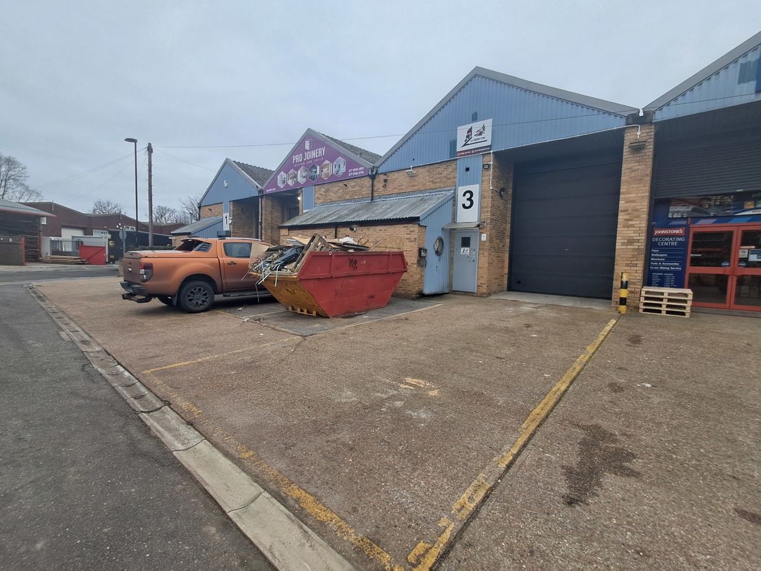 Unit 3 Roman Industrial Estate, Tait Road, Croydon, Surrey, CR0 2DT