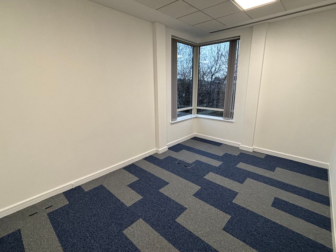 First Floor Suite Bridge House, 1 Brants Bridge, Bracknell, Berkshire, RG12 9BG