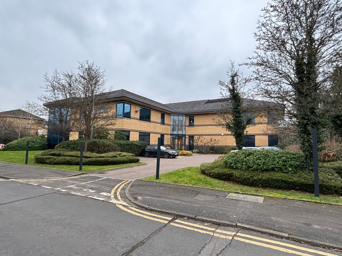 First Floor Suite Bridge House, 1 Brants Bridge, Bracknell, Berkshire, RG12 9BG