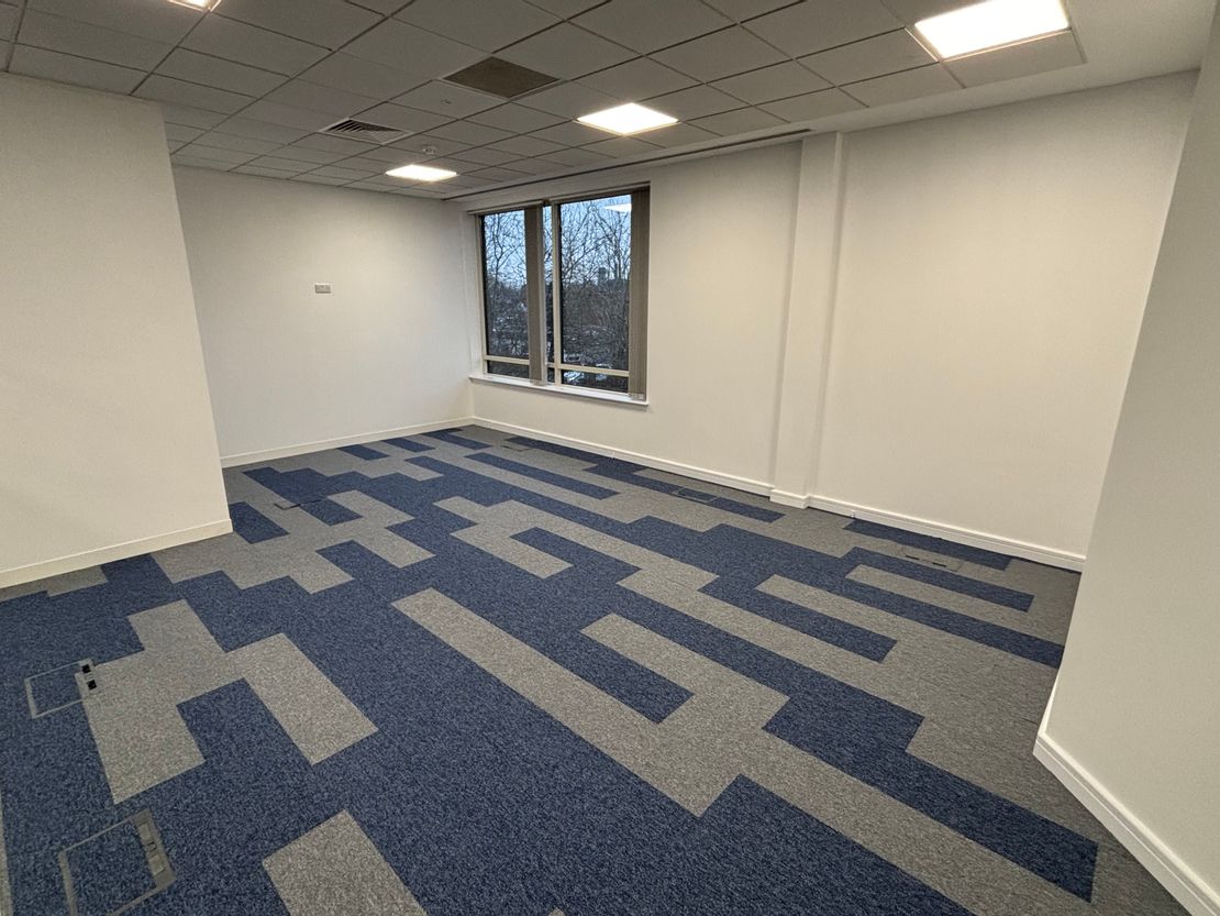 First Floor Suite Bridge House, 1 Brants Bridge, Bracknell, Berkshire, RG12 9BG